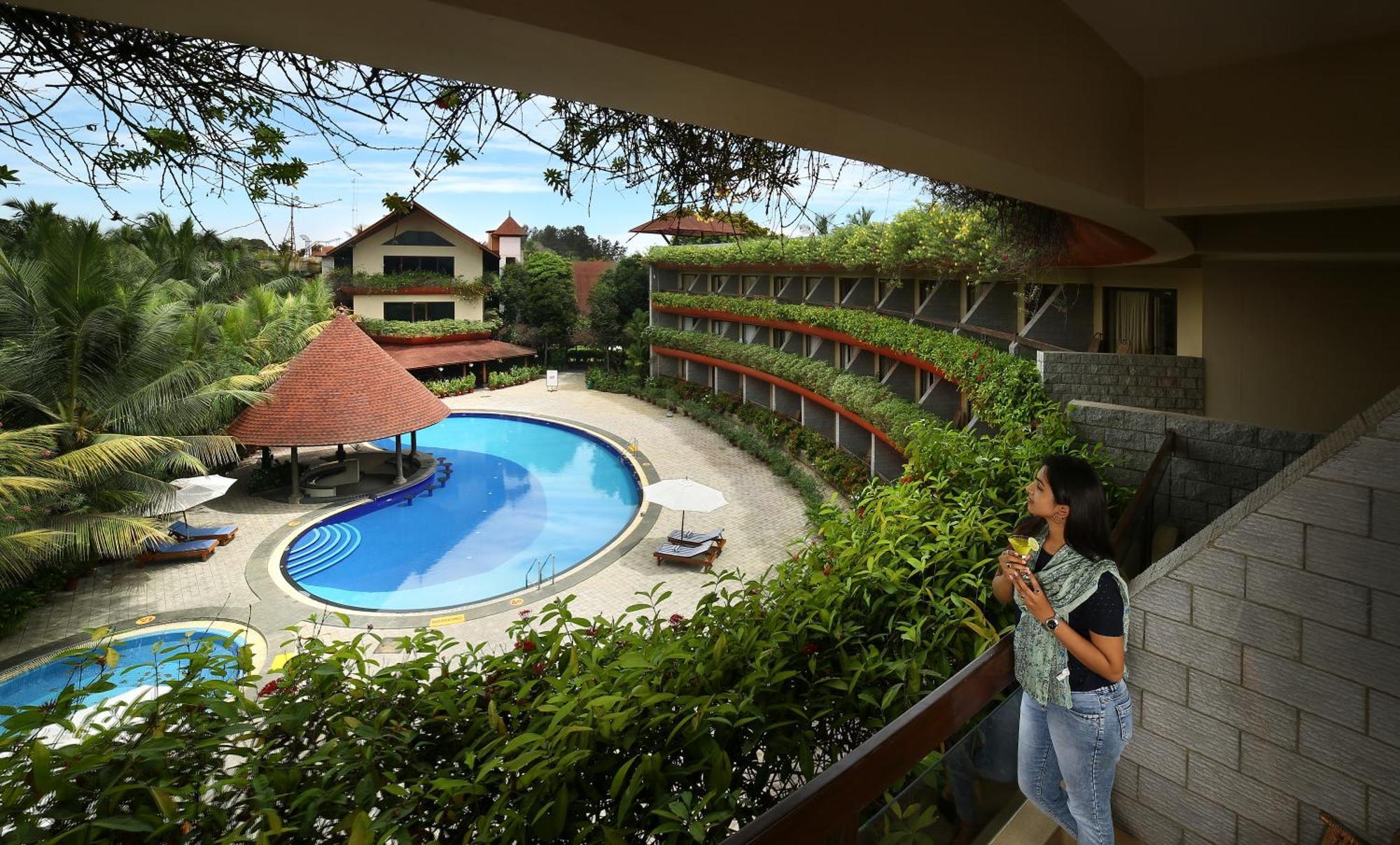 Uday Suites - The Airport Hotel Thiruvananthapuram Kültér fotó