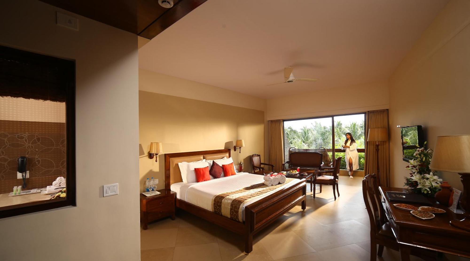 Uday Suites - The Airport Hotel Thiruvananthapuram Kültér fotó