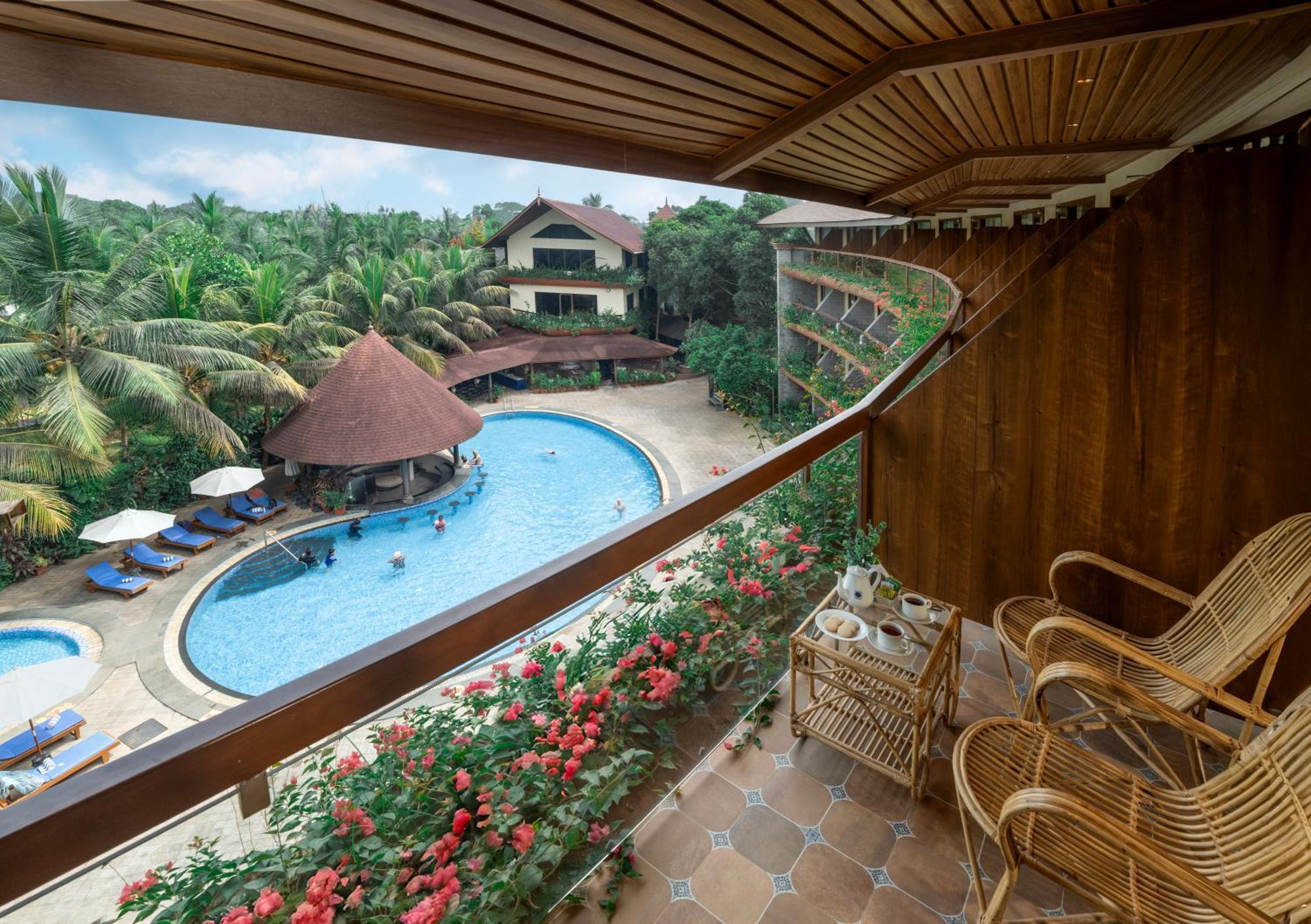 Uday Suites - The Airport Hotel Thiruvananthapuram Kültér fotó