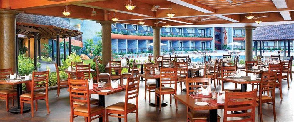 Uday Suites - The Airport Hotel Thiruvananthapuram Kültér fotó